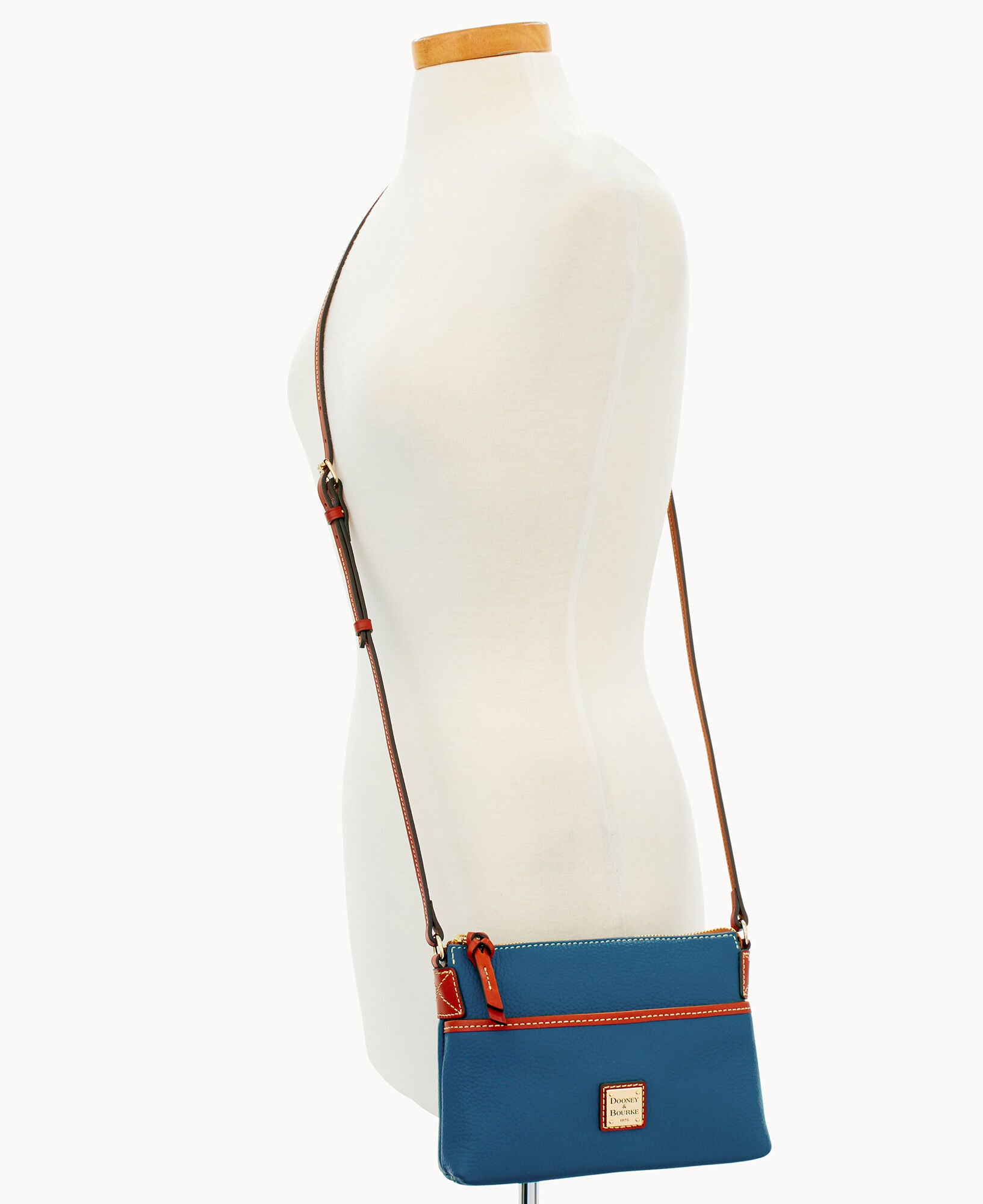 Pebble Grain Ginger Crossbody - Image 20