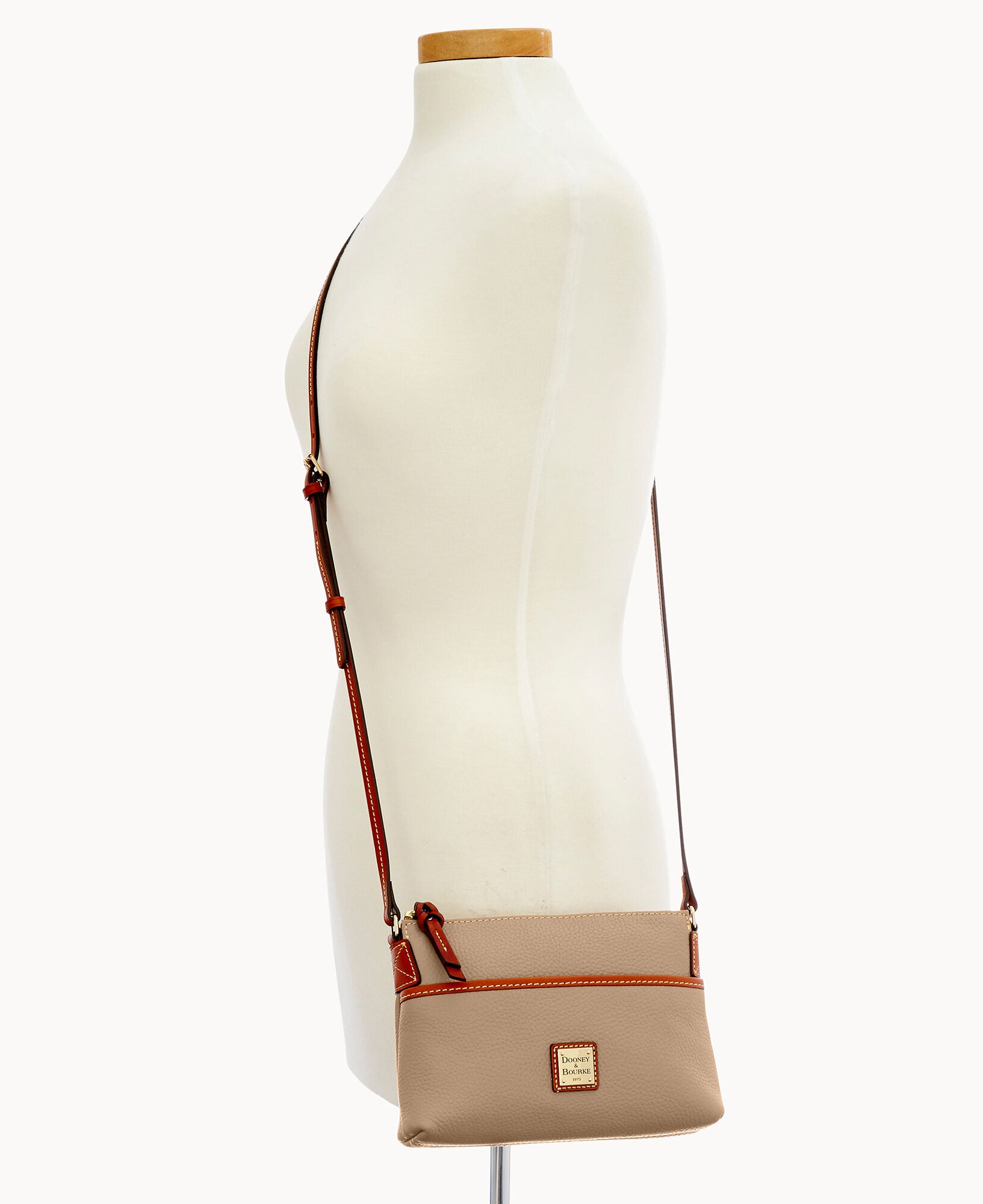 Pebble Grain Ginger Crossbody - Image 28