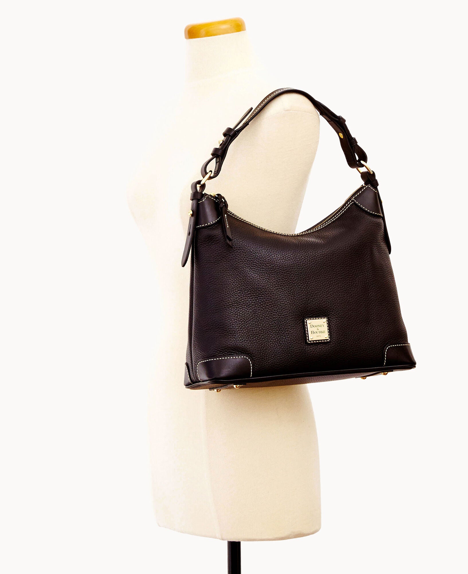 Pebble Grain Hobo - Image 17