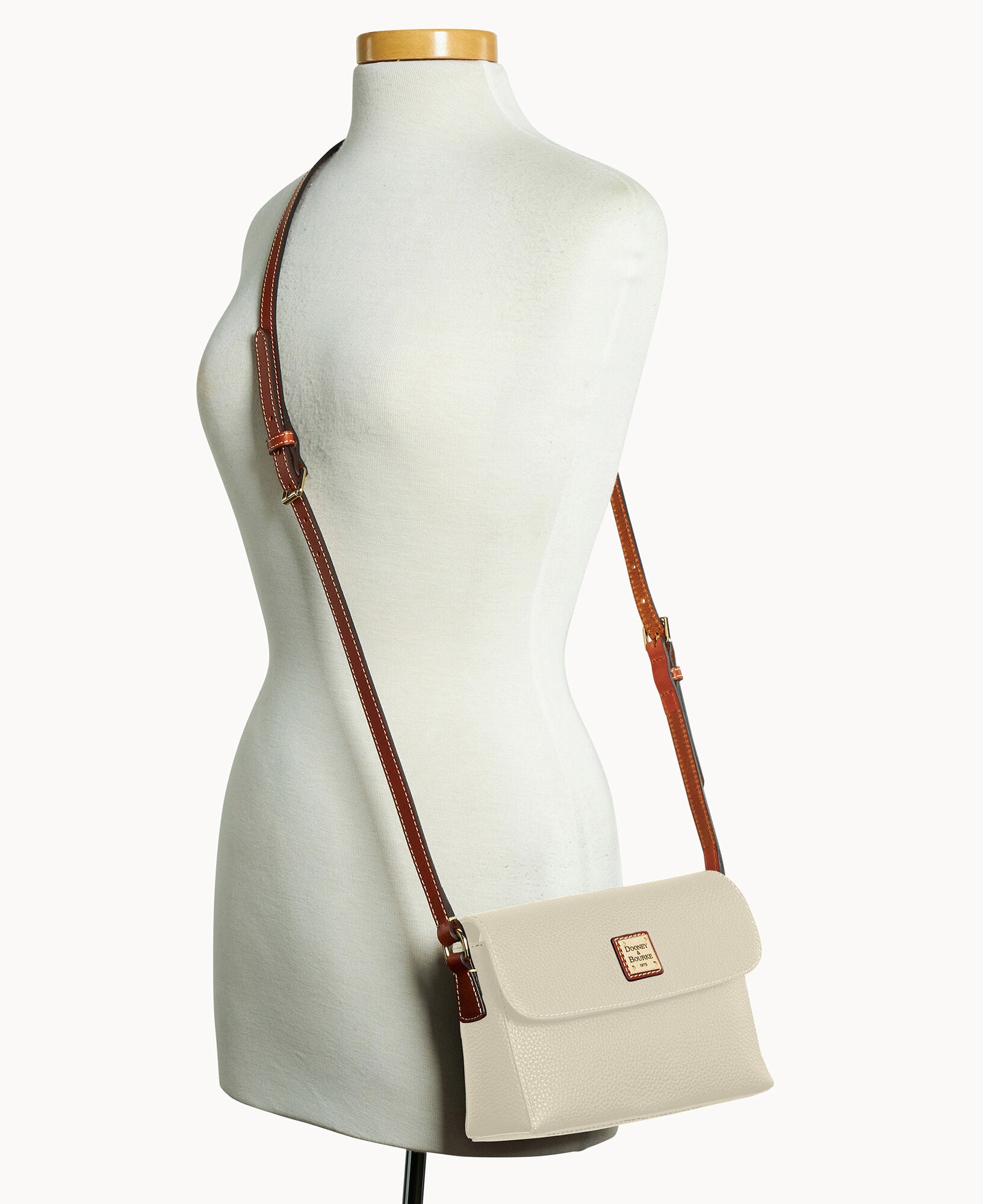 Pebble Grain Rena Crossbody - Image 10