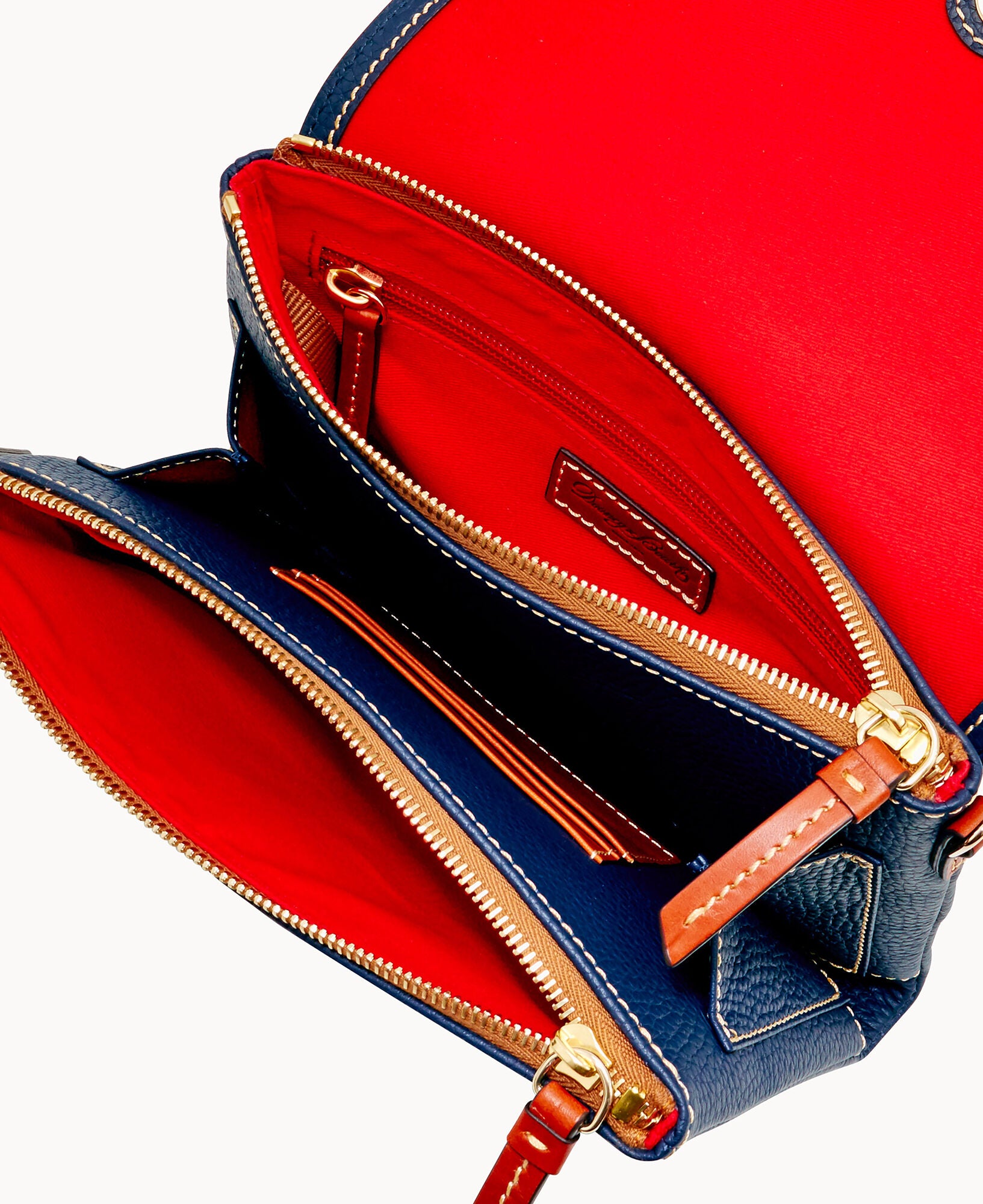 Pebble Grain Hunter Crossbody - Image 8