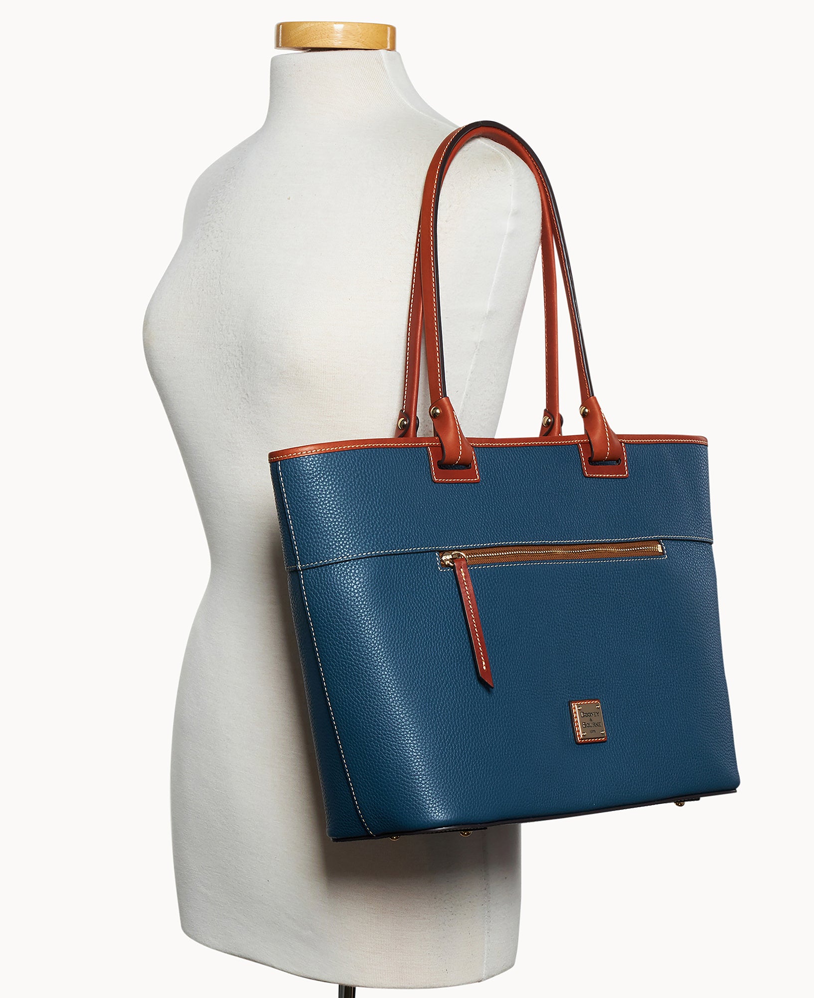 Pebble Grain Large Zip Tote - Image 28