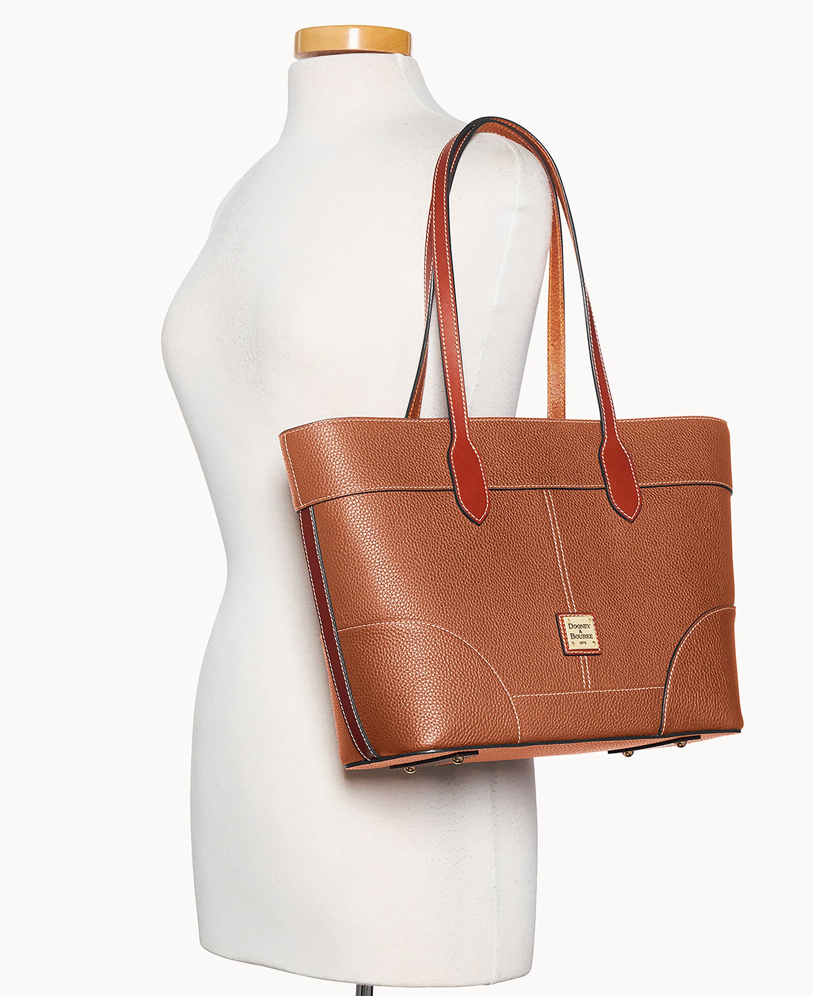 Pebble Grain Tote - Image 24