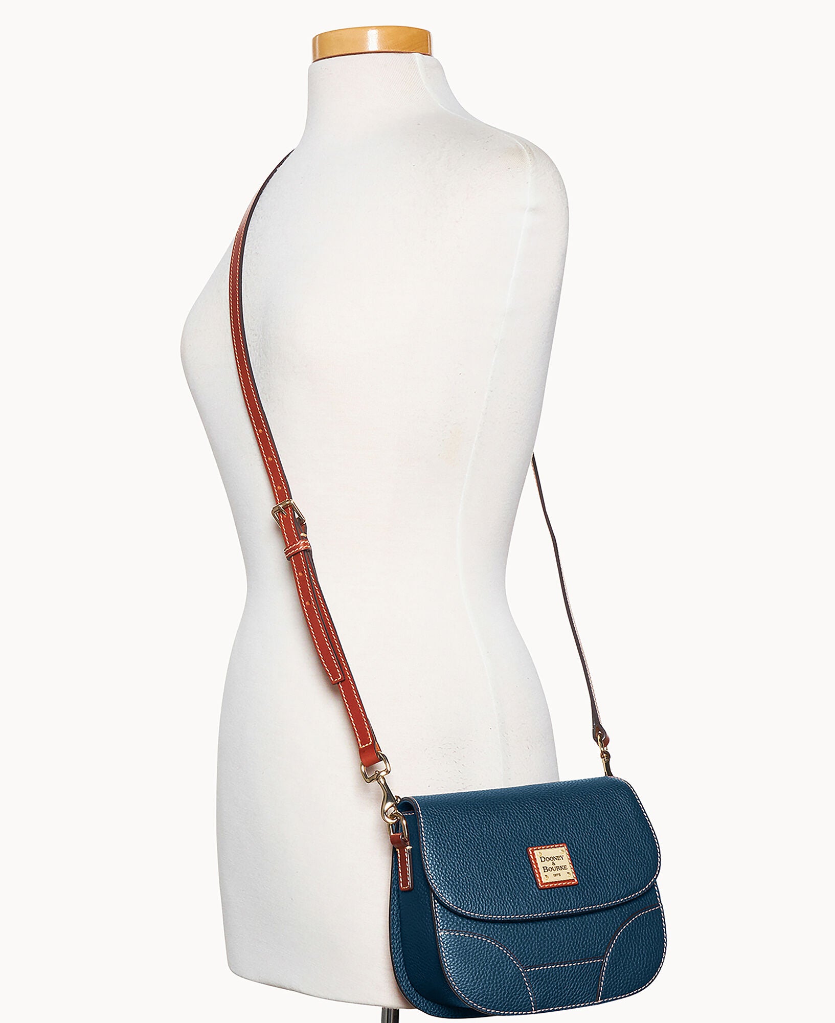 Pebble Grain Saddle Bag - Image 30