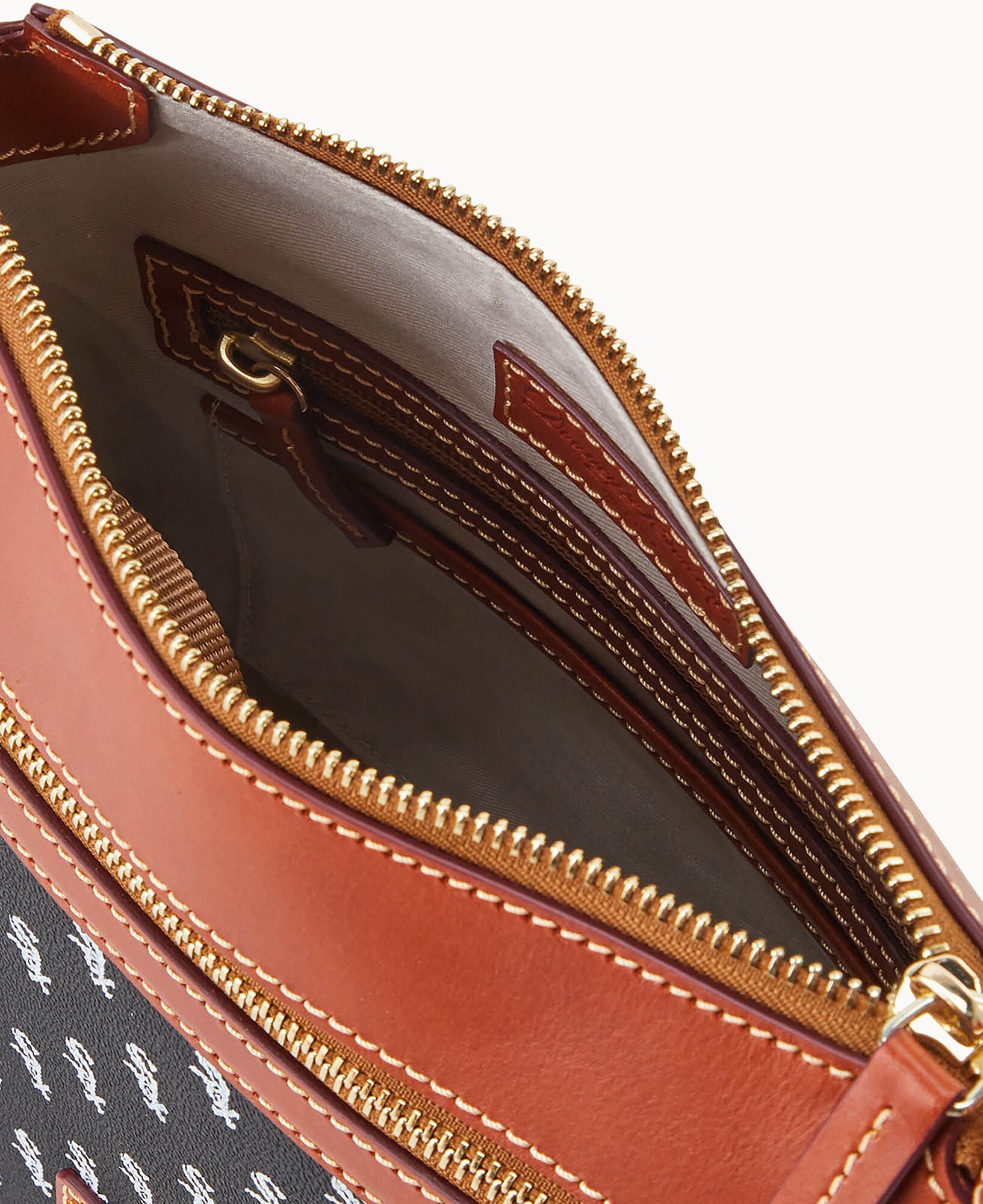 MLB White Sox Crossbody 25 - Image 3