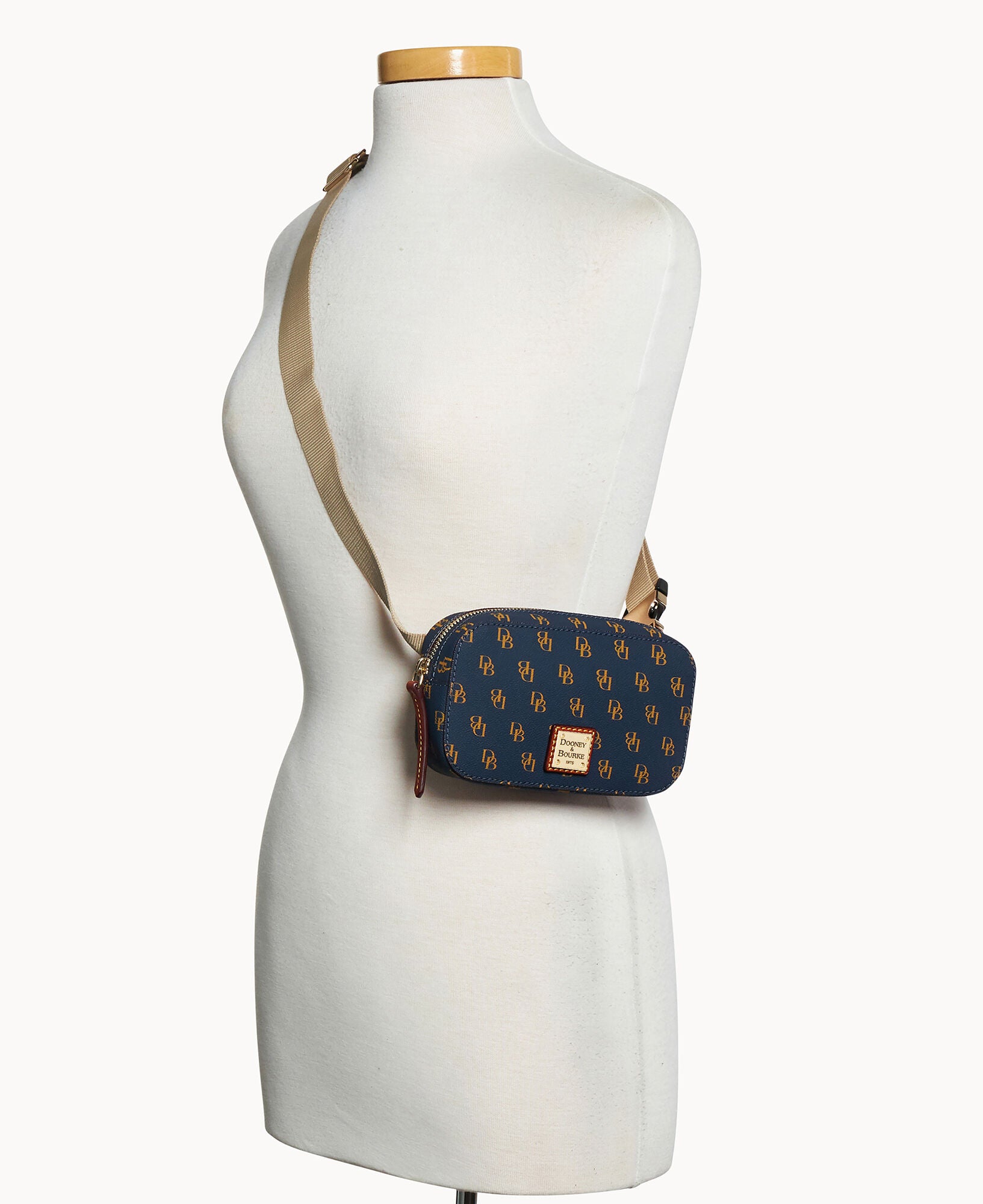 Gretta Belt Bag - Image 26
