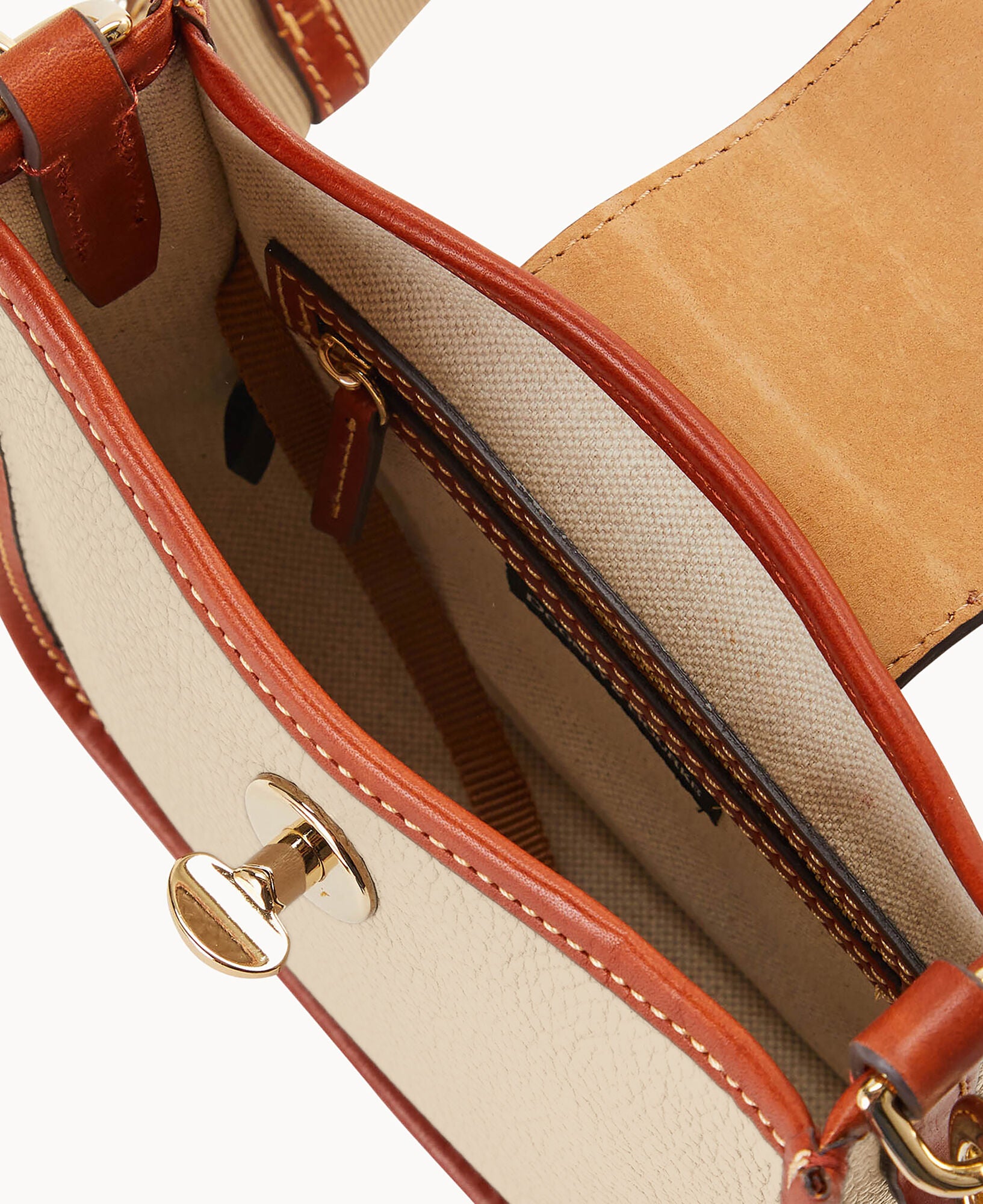 Pebble Turnlock Messenger 20 - Image 18