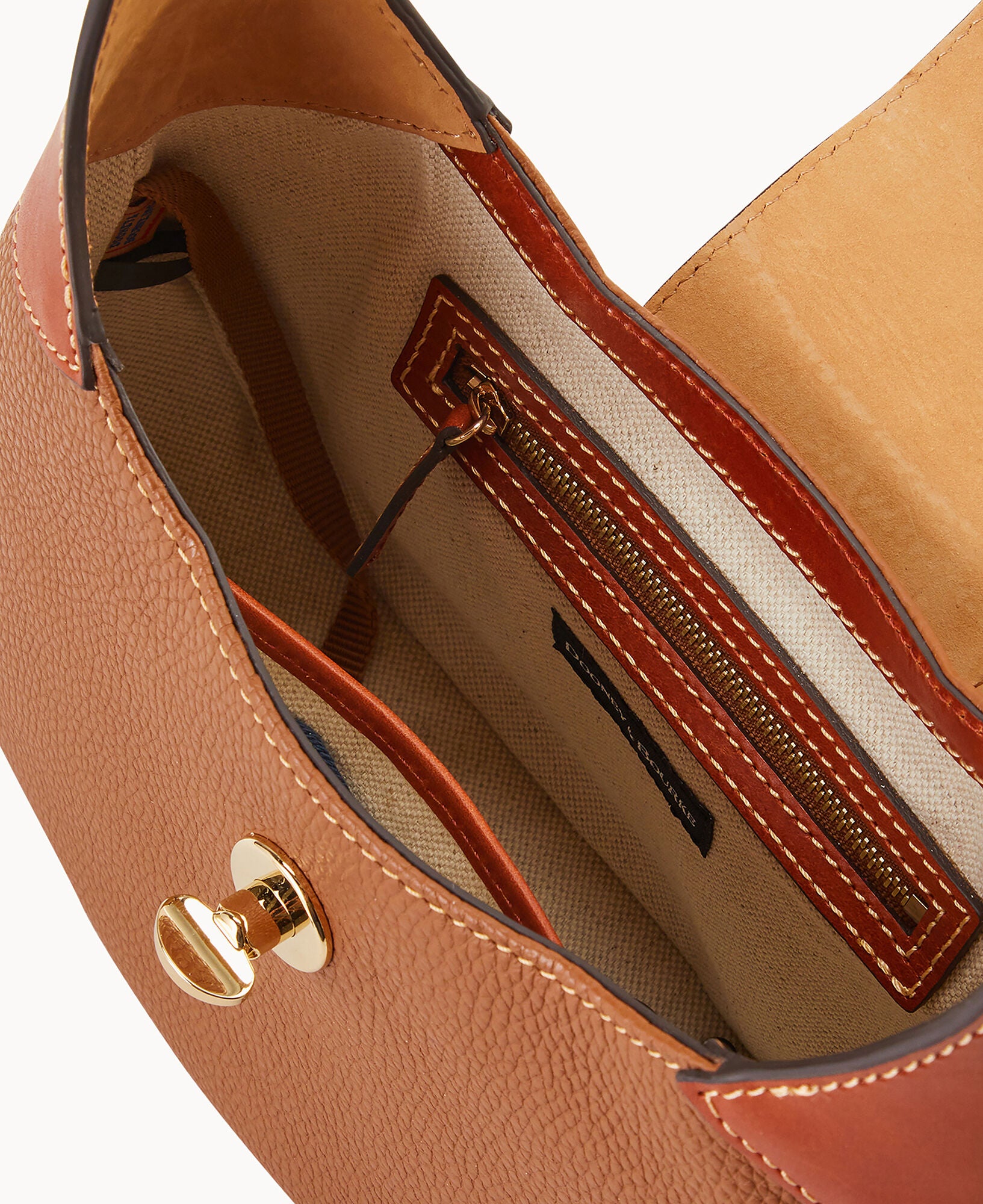 Pebble Turnlock Hobo 26 - Image 23