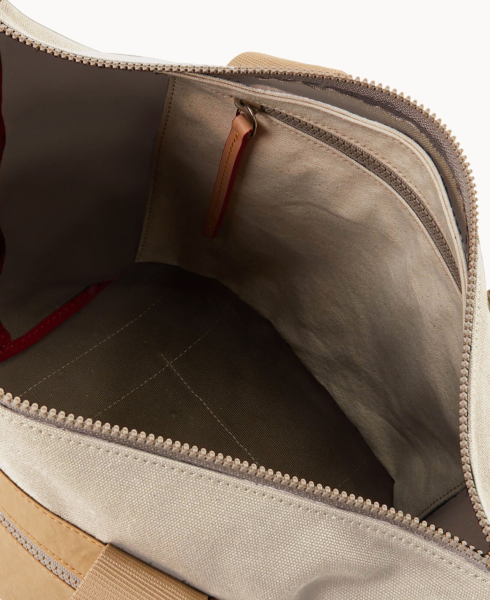 Canvas Carryall 28 with Pocket - Image 18