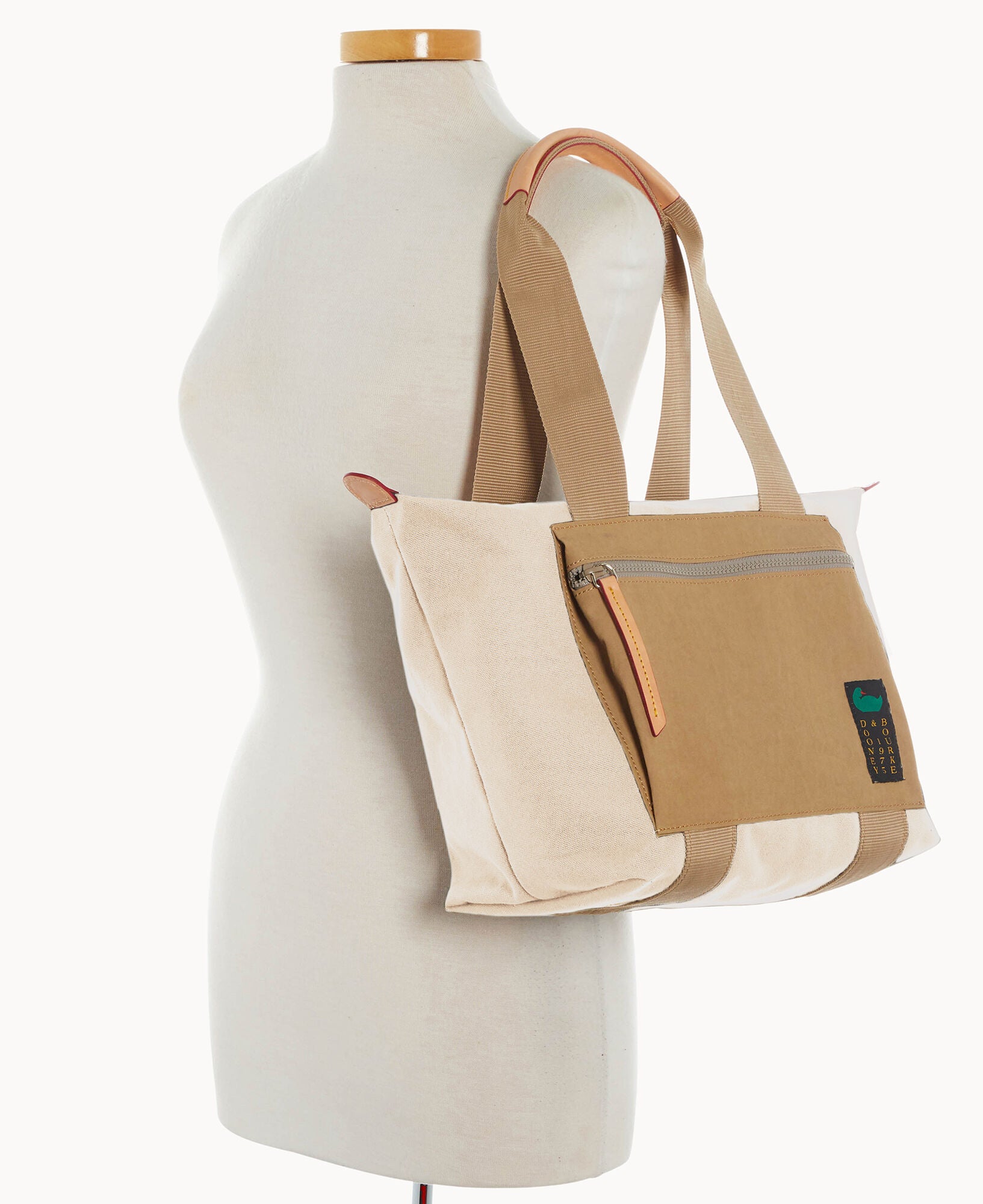 Canvas Carryall 28 with Pocket - Image 20