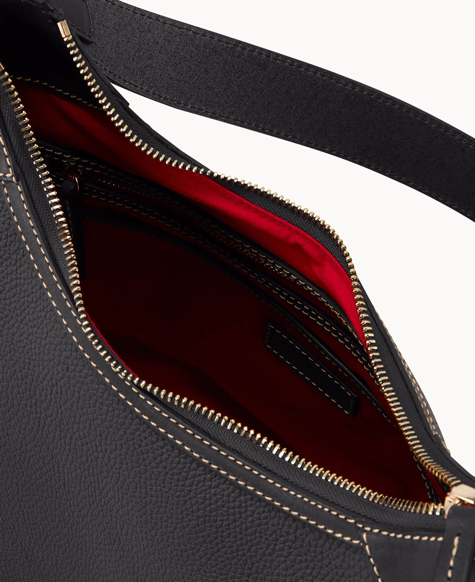 Pebble Grain Hobo - Image 19