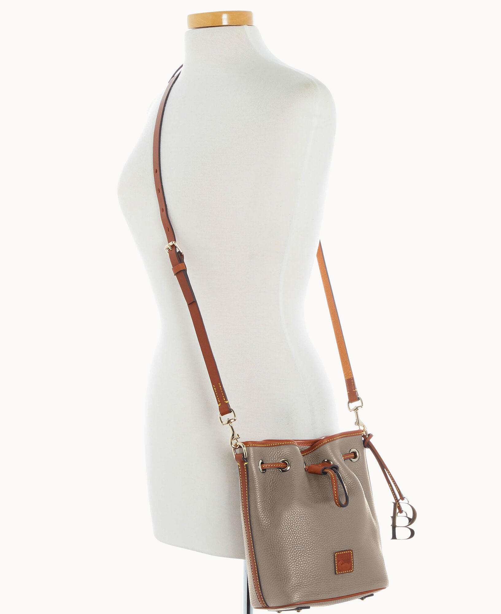Pebble Grain Small Drawstring - Image 18