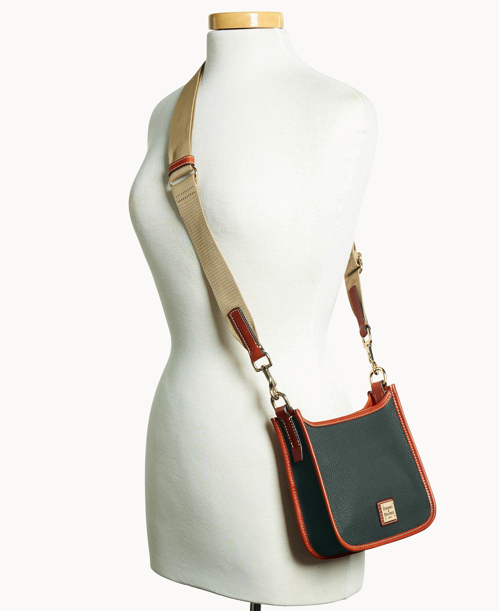 Pebble Grain Small Messenger - Image 16