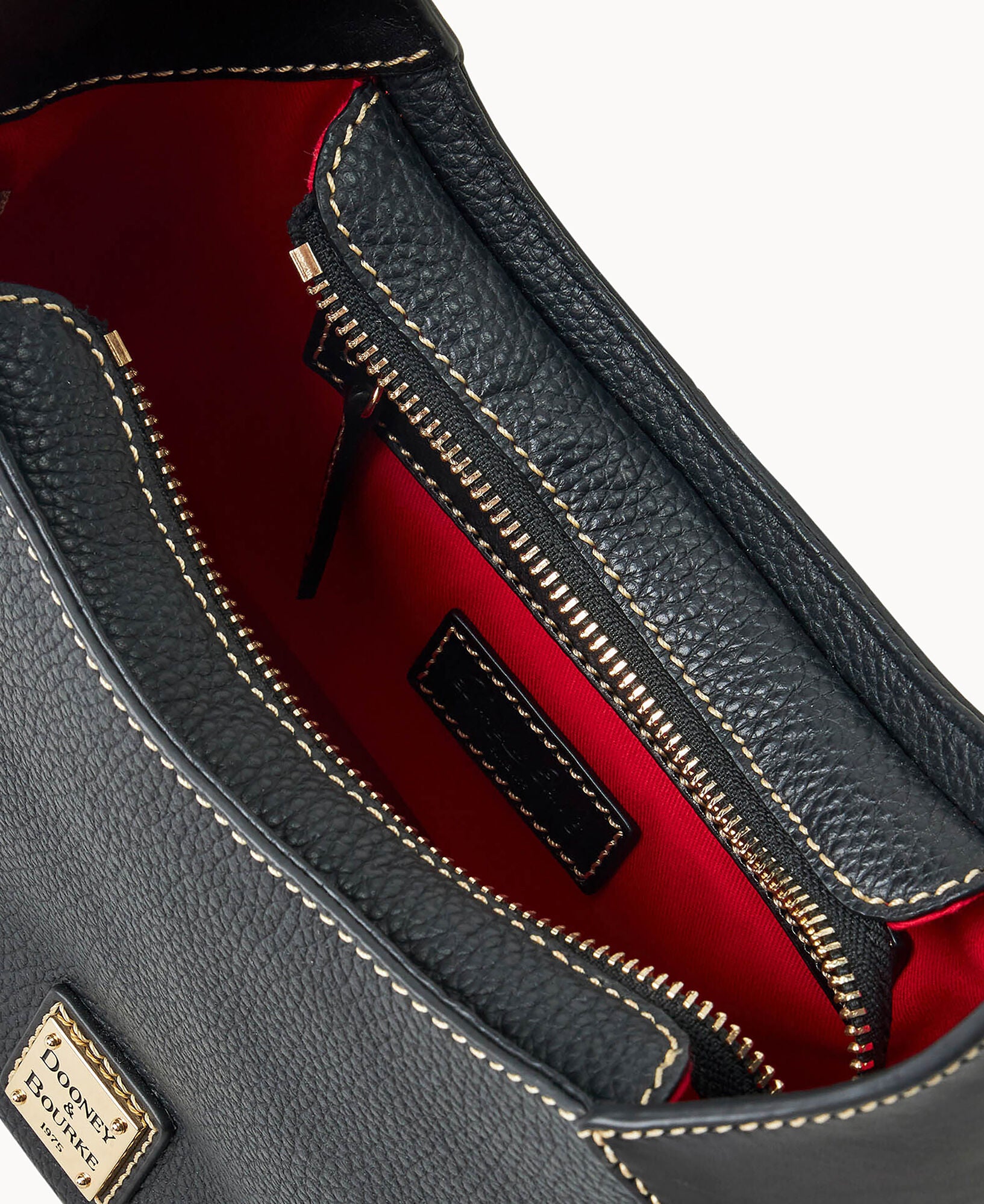 Pebble Grain Hobo - Image 3