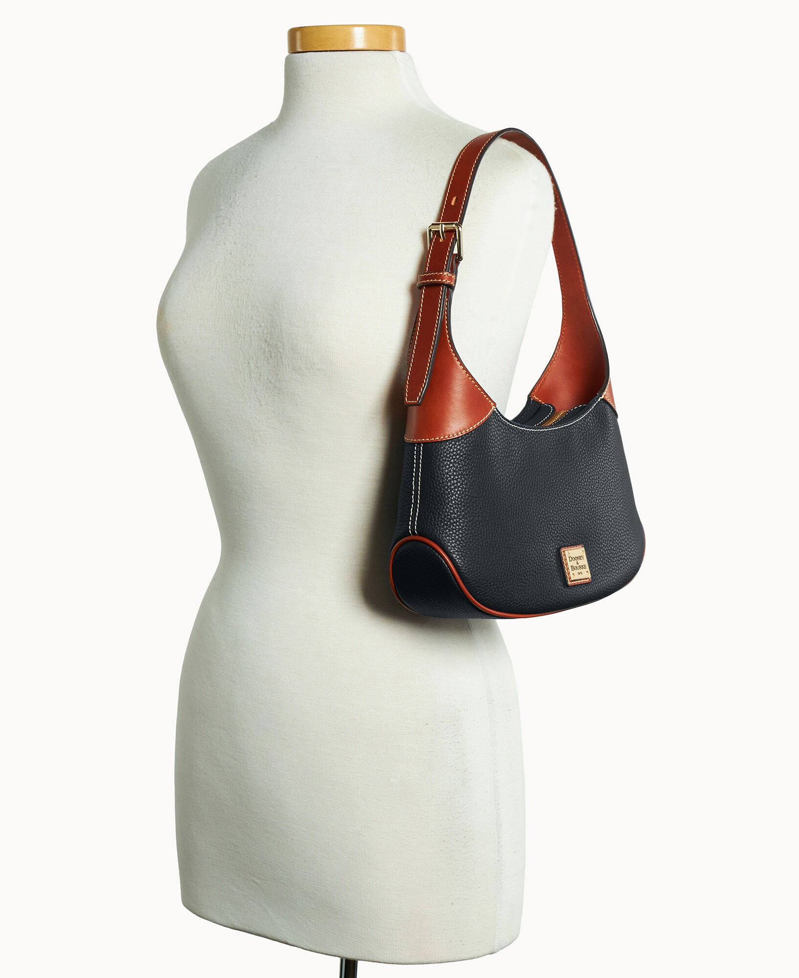 Pebble Grain Hobo - Image 8