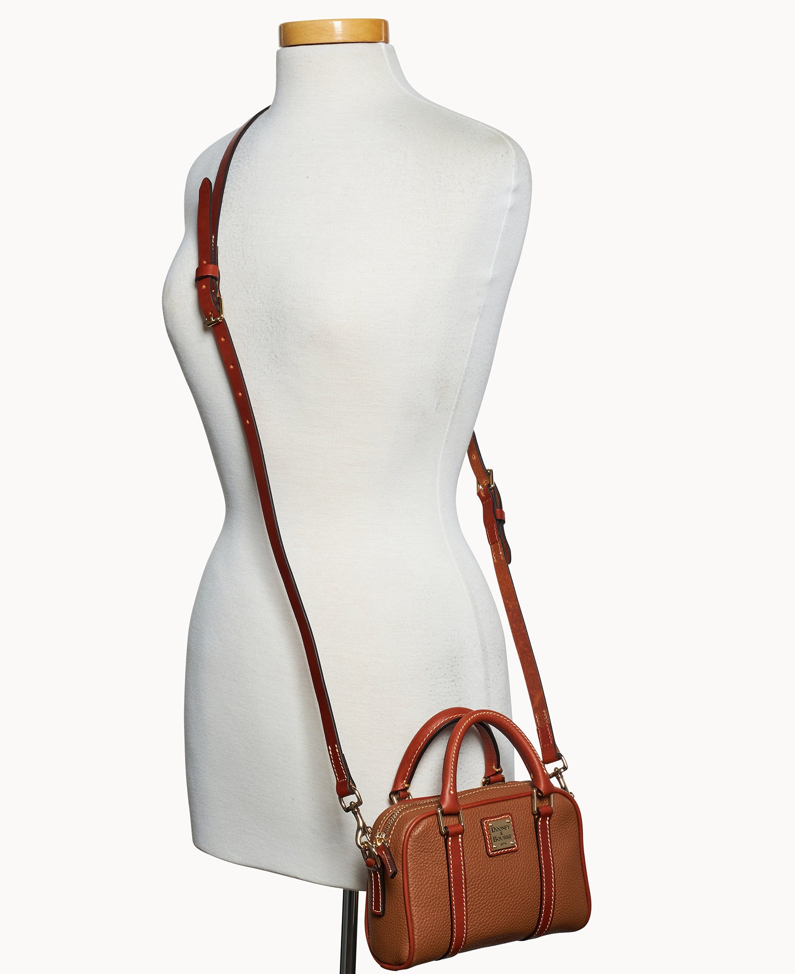 Pebble Grain Satchel 20 - Image 16