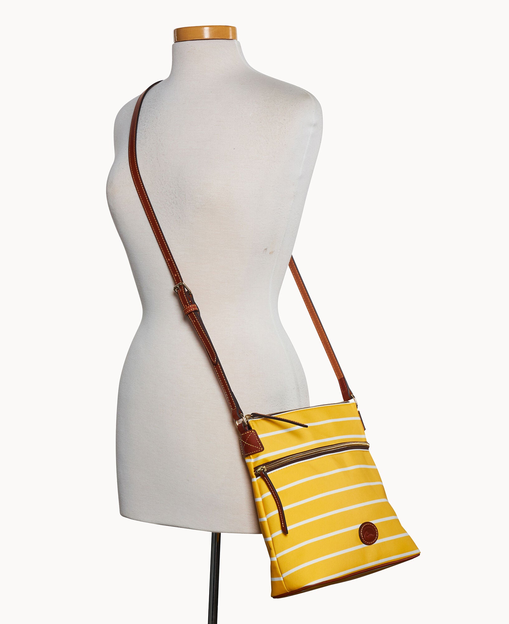 Eastham Crossbody - Image 20
